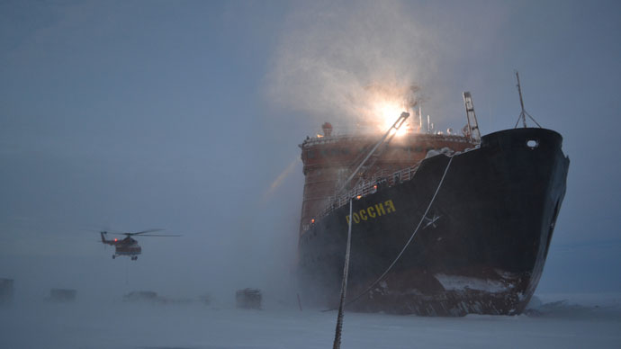 The icebreaker, on which the Russian polar explorers traveled to the Arctic to set up a new drifting station SP-40 (RIA Novosti / Anna Yudin)