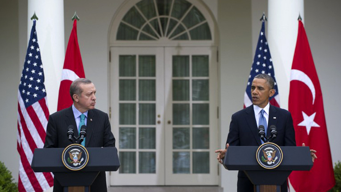 US President Barack Obama and Turkish Prime Minister Recep Erdogan hold a joint press conference in the Rose Garden of the White House in Washington, DC, May 16, 2013. (AFP Photo / Saul Loeb)