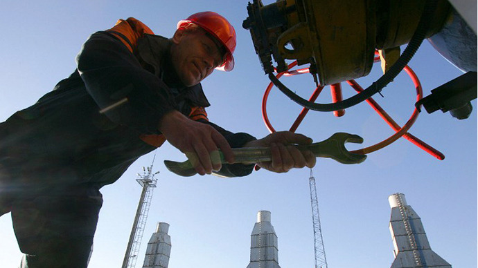 Gazprom squeezes Greece  for better terms as sole major bidder for DEPA