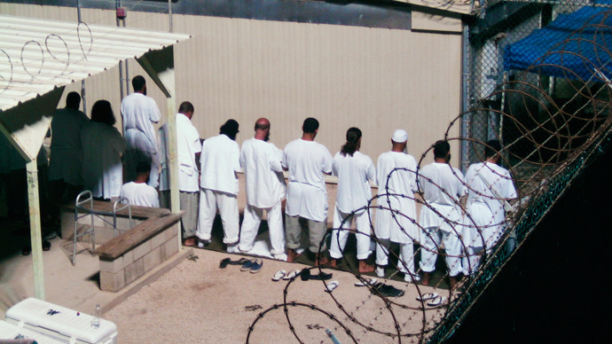 Obama mulls resuming Guantanamo prison transfers - reports