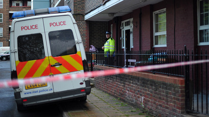 Police arrest four suspected terrorists in armed raids across London