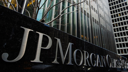 Latest JPMorgan probe: Jobs for contracts