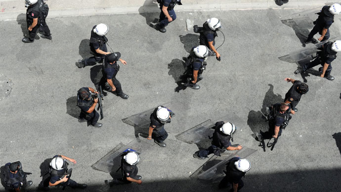 Turkish policeman dead after falling from bridge while pursuing protesters