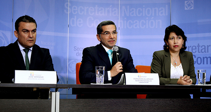 Ecuadorean Ministers (L to R) of Security, Jose Serrano; of Communications, Fernando Alvarado and of Politics, Betty Tola, during a press conference at the Communication Ministry in Quito, on June 27, 2013. (AFP Photo / Luis Astudillo)