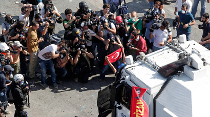 Turkey announces plans ‘for gas’ and cyber security in face of Gezi protests