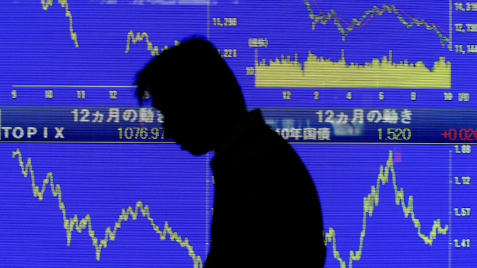 Japan's Nikkei loses more than 6 percent on sharp fluctuations in the yen