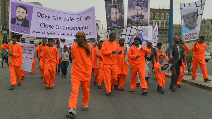 Protesters rally against Gitmo at US Embassy in Yemen (PHOTOS)
