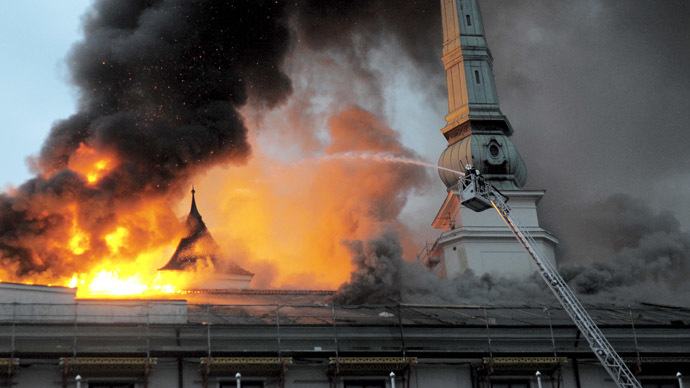Worst fire in years hits Latvian president’s residence, medieval castle damaged (VIDEO)