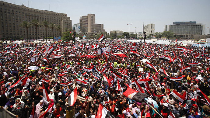 ‘Newborn of revolution’: Woman gives birth at gigantic Tahrir Square protest