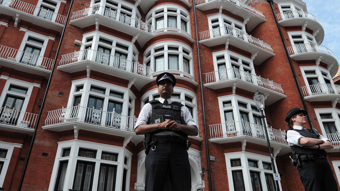 ‘Infiltrated from all sides’: Bug found in London’s Ecuadorian embassy