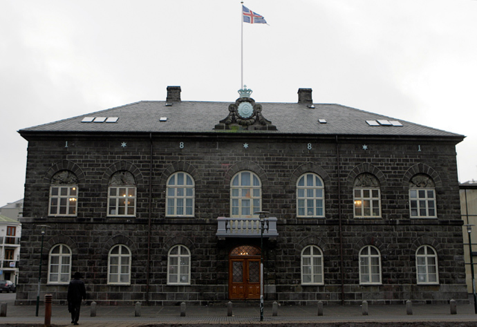 Iceland's Parliament house in Reykjavik (Reuters / Ints Kalnins) 