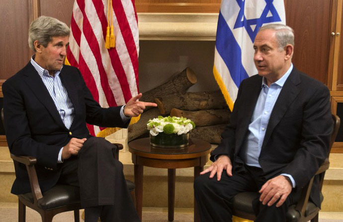 US Secretary of State John Kerry meets with Israeli Prime Minister Benjamin Netanyahu in Jerusalem, on June 27, 2013. (AFP Photo / Jacquelyn Martin)