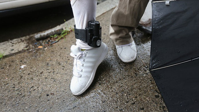 Overwhelmed law-enforcement miss ankle bracelet alarms