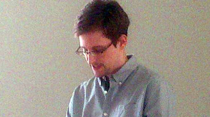 Snowden granted 1-year asylum in Russia, leaves airport (PHOTOS)
