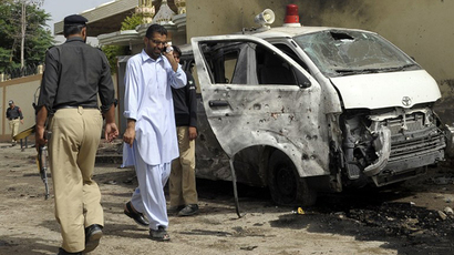 10 killed as gunmen shoot at people leaving mosque in Pakistan