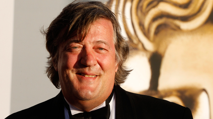 Russian Jews outraged after Stephen Fry compared gay propaganda ban to Nazi Germany