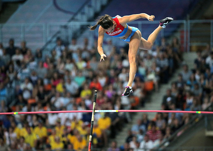 Russia's Elena Isinbayeva competes in the women's pole vault final at the 2013 IAAF World Championships at the Luzhniki stadium in Moscow on August 13, 2013. (RIA Novosti / Vitaliy Belousov)
