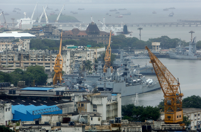 An elevated view shows the Indian Navy ships docked at the naval dockyard in Mumbai August 14, 2013 (Reuters / Vivek Prakash)