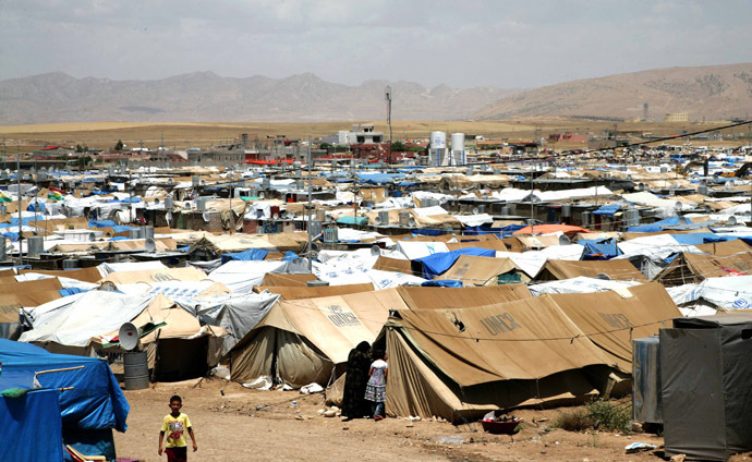 A general view of the Domiz refugee camp, 20 km southeast of the northern Iraqi city of Dohuk, which houses Syrian-Kurd refugees (AFP Photo/Safin Hamed)