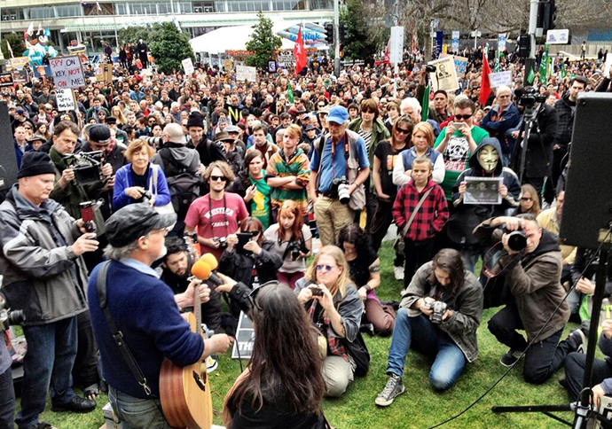 Protest in Auckland, New Zealand over bill to legalize massive govt spying on internet on July 27, 2013 (Image from twitter / @KimDotcom)