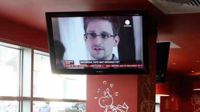 Snowden’s father has not yet been issued Russian visa – report