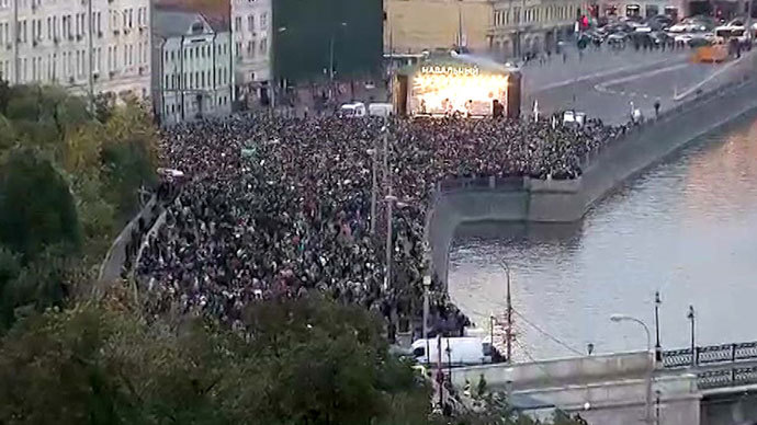 Supporters of opposition politician Aleksei Navalny during a rally on Bolotnaya Square.(RIA Novosti)