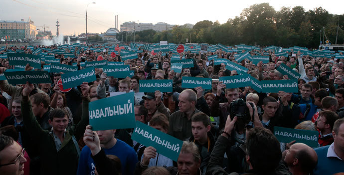 Supporters of Russian opposition leader Alexei Navalny attend a rally in Moscow, September 9, 2013.(Reuters / Tatyana Makeyeva)
