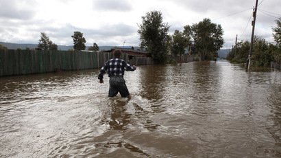 Four confirmed dead, hundreds unaccounted for in Colorado floods