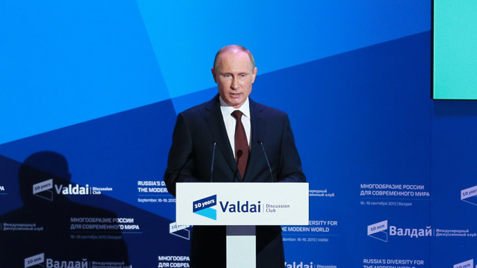 Globalist challenges to be overcome by national revival – Putin