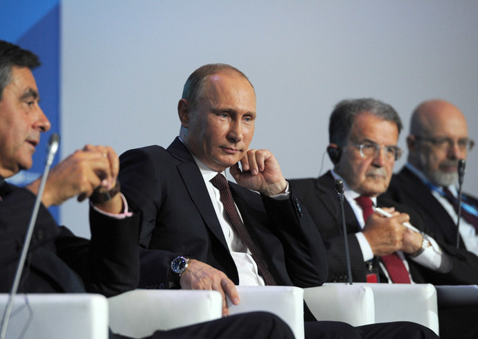 Russian President Vladimir Putin (second left) attending the tenth anniversary meeting of Valday International Discussion Club in the Novgorod Region, September 19, 2013. (RIA Novosti/ Michael Klimentyev)