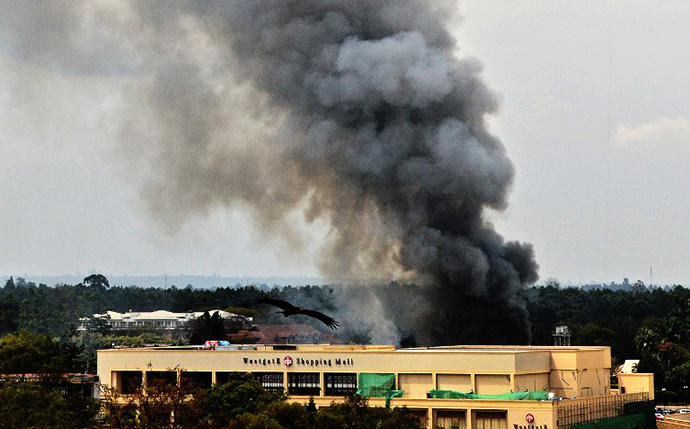Smoke rises from the Westgate mall in Nairobi on September 23, 2013. (AFP Photo / Carl De Souza)