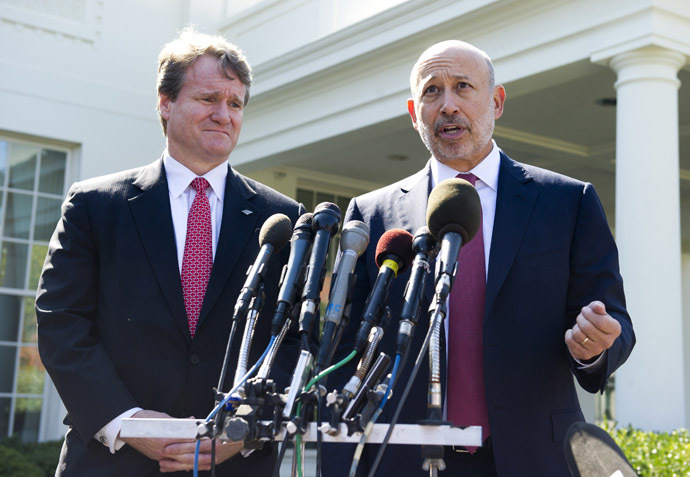 Lloyd Blankfein (R), Chairman and CEO of Goldman Sachs, and Brian Moynihan (L), CEO of Bank of America, speak to the media after attending a meeting of the Financial Services Forum with US President Barack Obama at the White House in Washington, DC, October 2, 2013, on the second day of the government shutdown. (AFP Photo/Saul Loeb)
