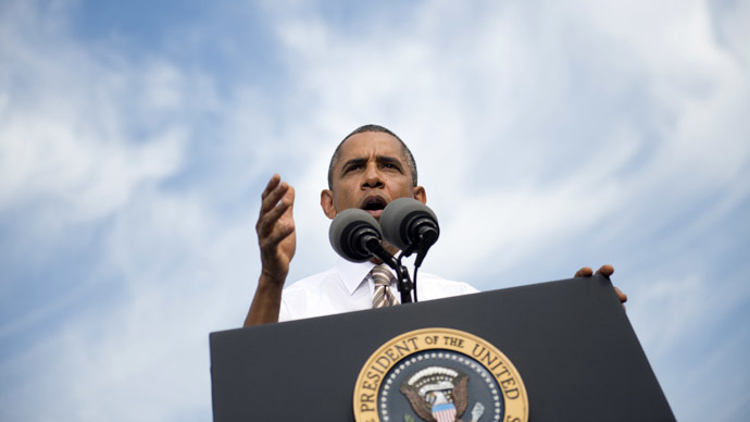 US President Barack Obama speaks on the government shutdown and the budget and debt ceiling debates in Congress during a visit to M. Luis Construction, a construction company, in Rockville, Maryland, October 3, 2013, on the third day of the government shutdown. (AFP Photo/Saul Loeb)