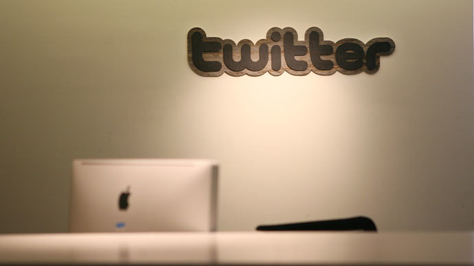 Twitter sheds secrecy in $1bn IPO