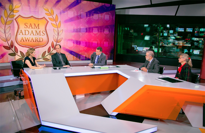 Whistleblowers Jesselyn Radack, Thomas Andrews Drake, Ray McGovern and Coleen Rowley (L to R) and presenter Kevin Owen (C) in RTâs studio in Moscow (RT photo / Semyon Khorunzhy)