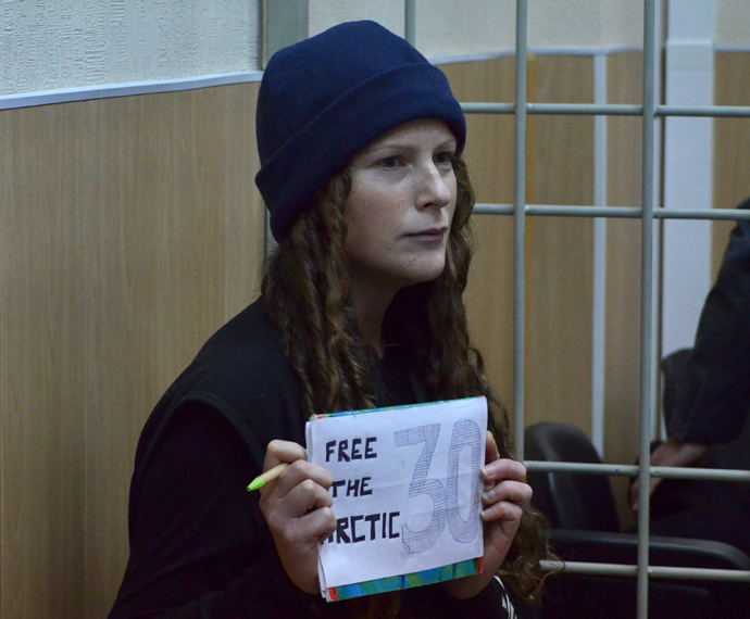 Ana Paula Maciel, a citizen of Brazil and environmentalist, at the Murmansk Regional Court that hears an appeal to the arrest of Greenpeace activists detained onboard the Arctic Sunrise (RIA Novosti / Maksim Zharavin)