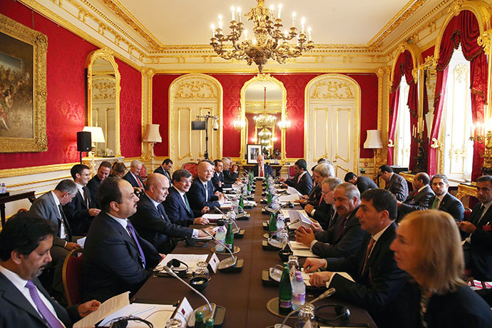 Arab and Western Foreign ministers hold the "London 11" meeting from the Friends of Syria Core Group at Lancaster House in London on October 22, 2013. (AFP Photo / Oli Scarff)