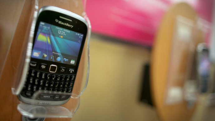 BlackBerry shares nosedive 16.4%, as smartphone maker calls off sale