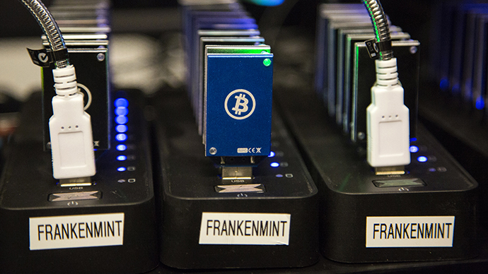 Bitcoin currency could be crashed by colluded attack, researchers claim