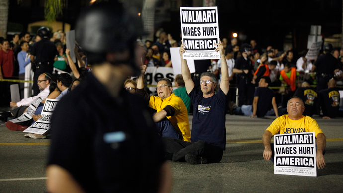 More than 50 arrested after largest civil disobedience act ever against Walmart (PHOTOS, VIDEO)
