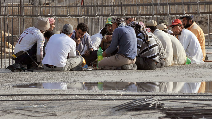 Foreign workers have a breakfast at a construction site in the Saudi capital Riyadh.(AFP Photo / Fayez Nureldine)