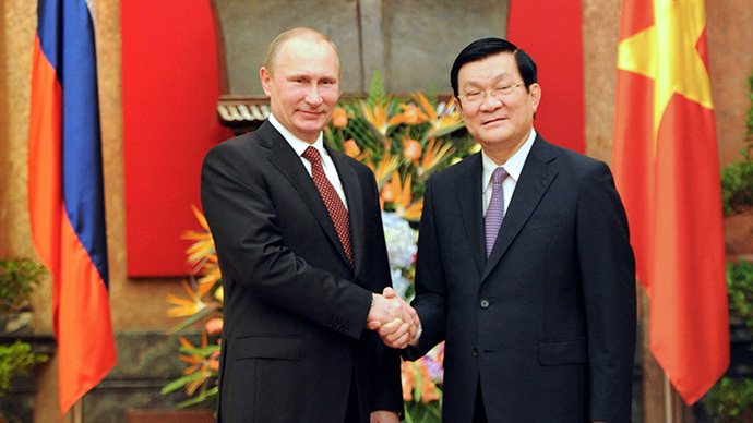 'Special Comrades' Russia and  Vietnam to double trade by 2015