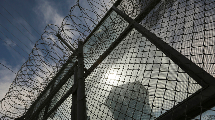 Over 3,200 US prisoners serving life sentences for non-violent offenses including shoplifting – report