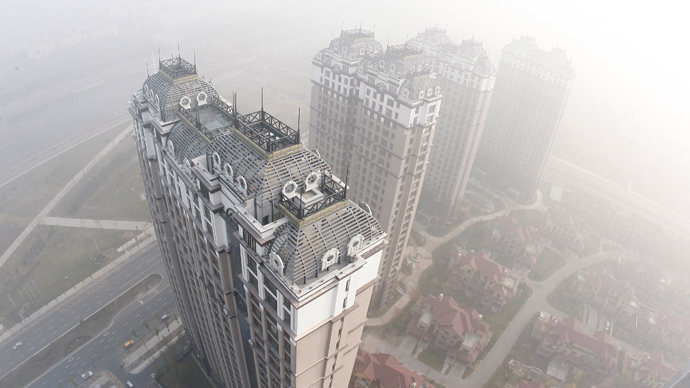 Smog-choked China shifts gears in effort to reverse environmental damage