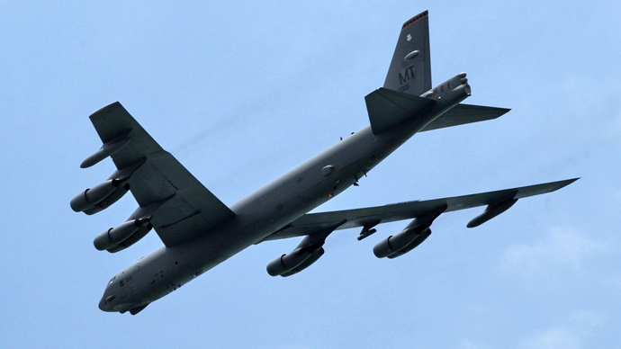 US B-52 bombers snub China air defense zone, fly over disputed islands
