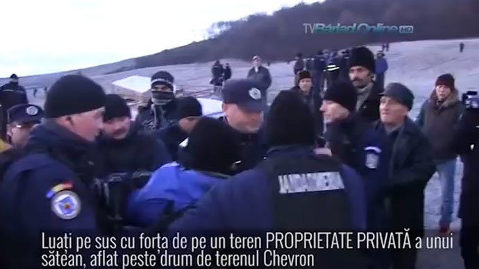 Romanian police ‘brutally’ remove protesters opposed to Chevron fracking
