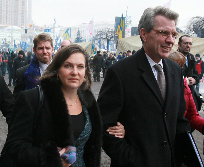 Assistant US Secretary of State Victoria Nuland and US ambassador to Ukraine Jeffrey Payette seen after meeting with the Ukrainian opposition leaders on the Nezalezhnost (Independence) square, Kiev. (RIA Novosti / Pyotr Zadorozhnyi) 