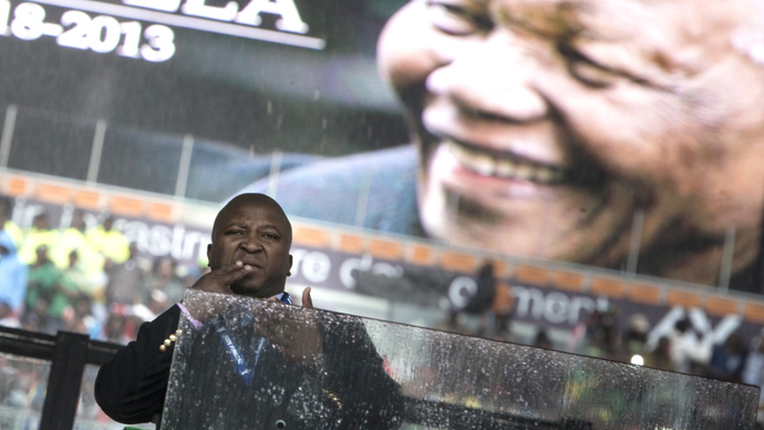Mandela signer dubbed 'fraud' may have suffered schizophrenic episode