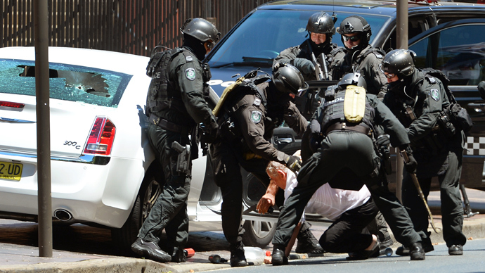 Man threatening to set himself on fire prompts Sydney NSW parliament lockdown