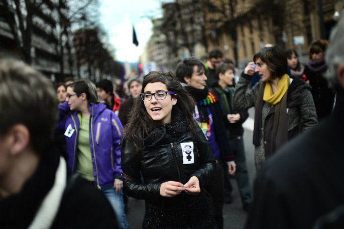 Demonstrators attend a pro-choice protest against the government's proposed new abortion law in Bilbao, December 21, 2013. (Reuters/Vincent West)